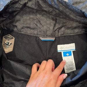 Women’s size M snow pants. Perfect condition